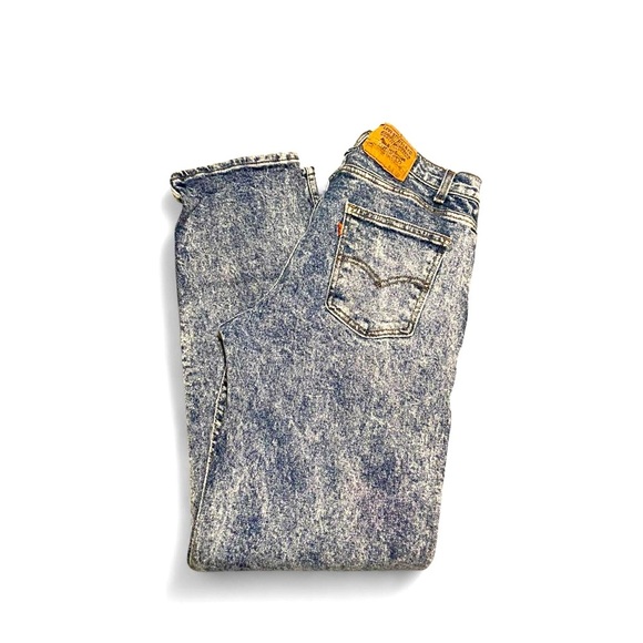 Levi's Blue Straight Jeans with Vintage Appeal - Picture 2 of 7